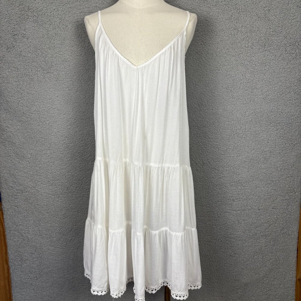 White Raviva Womens Sleeveless Tiered Lace Hem Camisole Top Large NWT's.